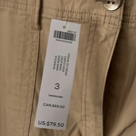 Chicos tan, summer weight cargo cropped pants with elastic material. - Picture 2 of 5